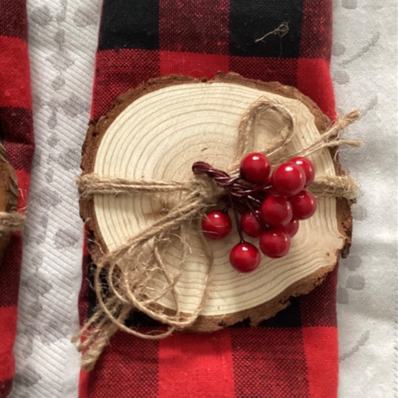 Holiday Table Napkins - Set of 4 - Buffalo Red Plaid with Coasters & Berry decor - Picture 3 of 5